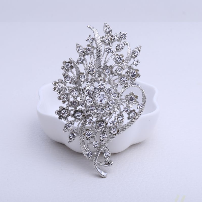 Manufacturers direct vintage rhinestone brooch