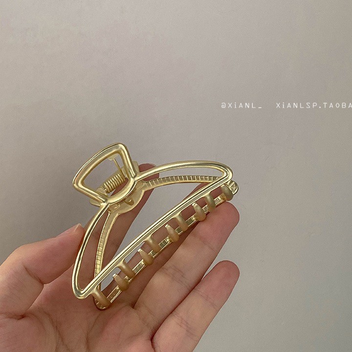 韩版金属风抓夹金属鲨鱼夹批发现货发夹化妆鲨鱼夹鸭嘴夹发夹发饰头饰洗澡抓夹复古发饰详情5
