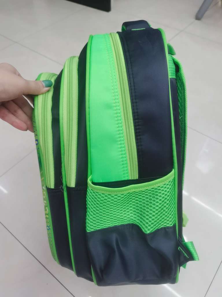 Schoolbag For Pupils Application Scenario
