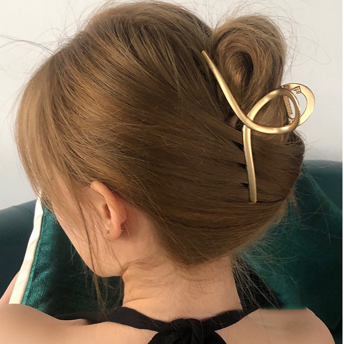 韩版金属风抓夹金属鲨鱼夹东大门发夹化妆鲨鱼夹鸭嘴夹发夹发饰头饰洗澡抓夹复古发饰详情3