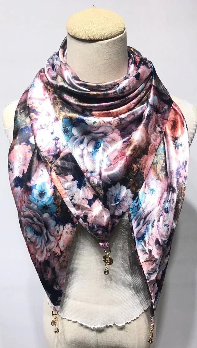 简爱丝缘新款吊坠三角巾空调大披肩围脖精美印花围巾多色可选批发详情图6