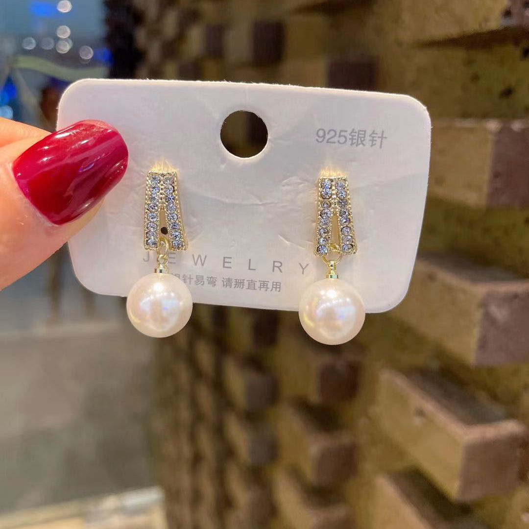 Earring 11