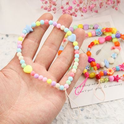 ويتم بيع حبال الهواتف المحمولة القصيرة الأجل من قبل مصنعي سلاسل الأجهزة اللدائنية المصنوعة من اللؤلؤ عبر الحدود Application Scenario