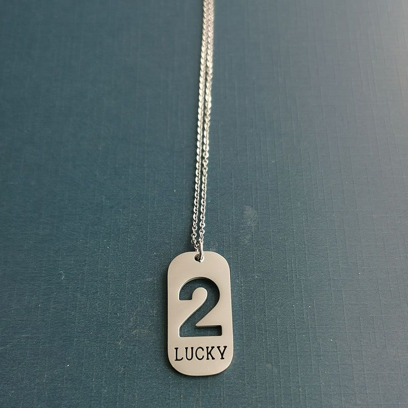Wholesale of cross-border accessories such as the popular titanium steel necklace, Instagram women's simple and unique lucky number 2 pendant collarbone chain Application Scenario