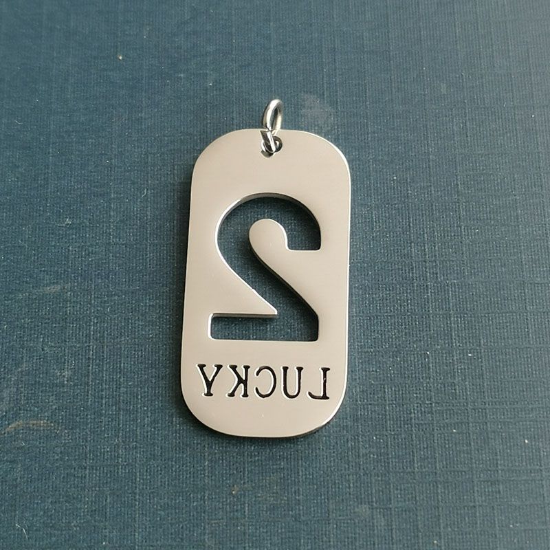 Wholesale of cross-border accessories such as the popular titanium steel necklace, Instagram women's simple and unique lucky number 2 pendant collarbone chain details Picture