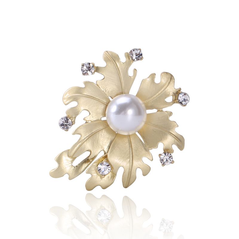 Manufacturers direct sales dumb gold Asian silver pearl brooch