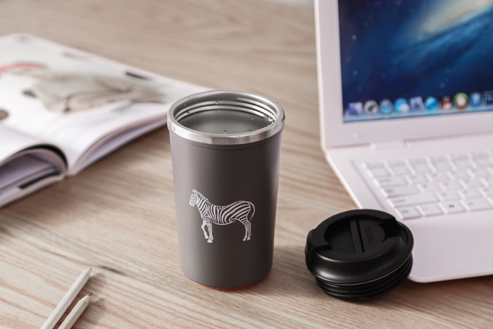 短款奶茶不倒杯白底实物图