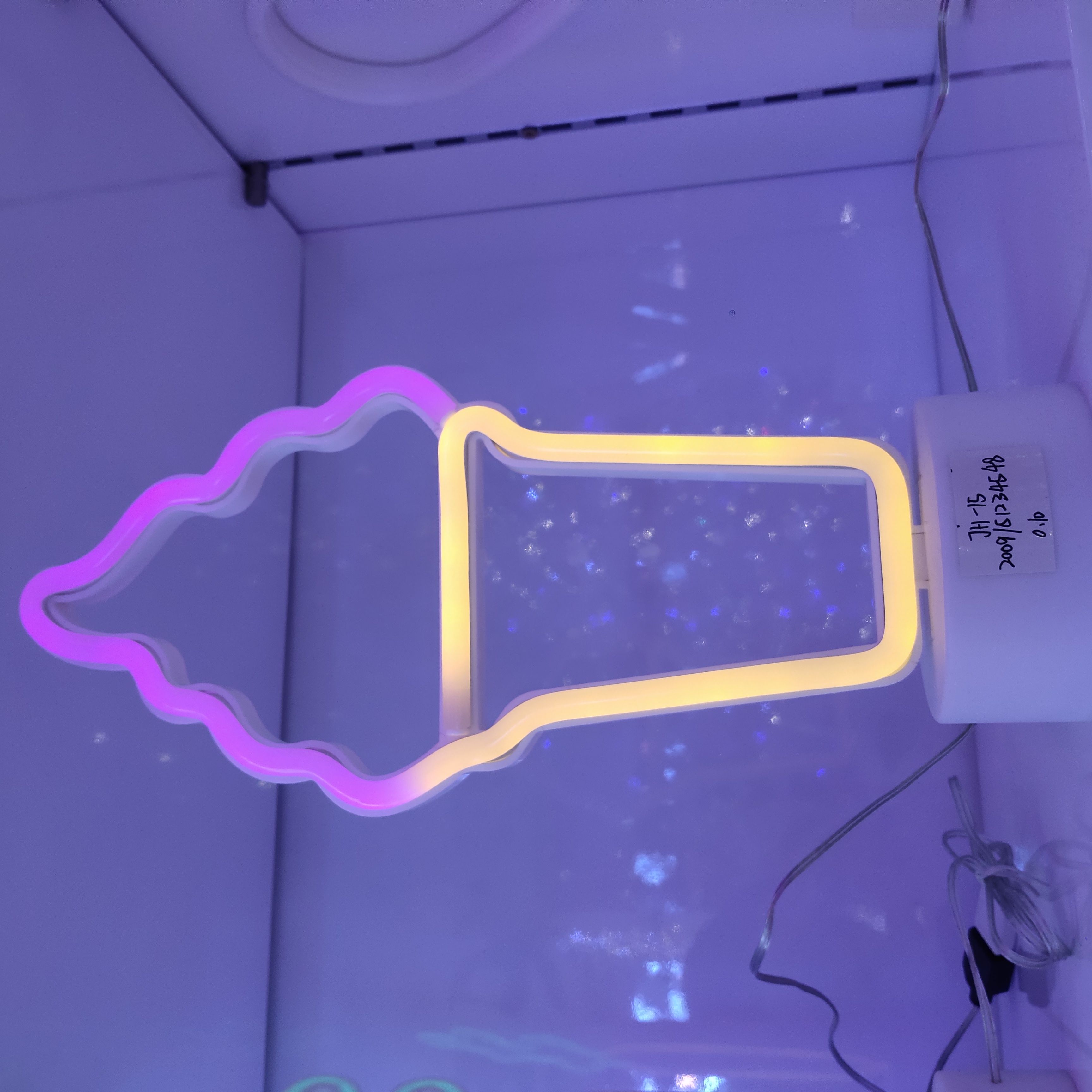 led霓虹灯宿舍ins网红房间卧室背景装饰冰淇淋装饰灯产品图