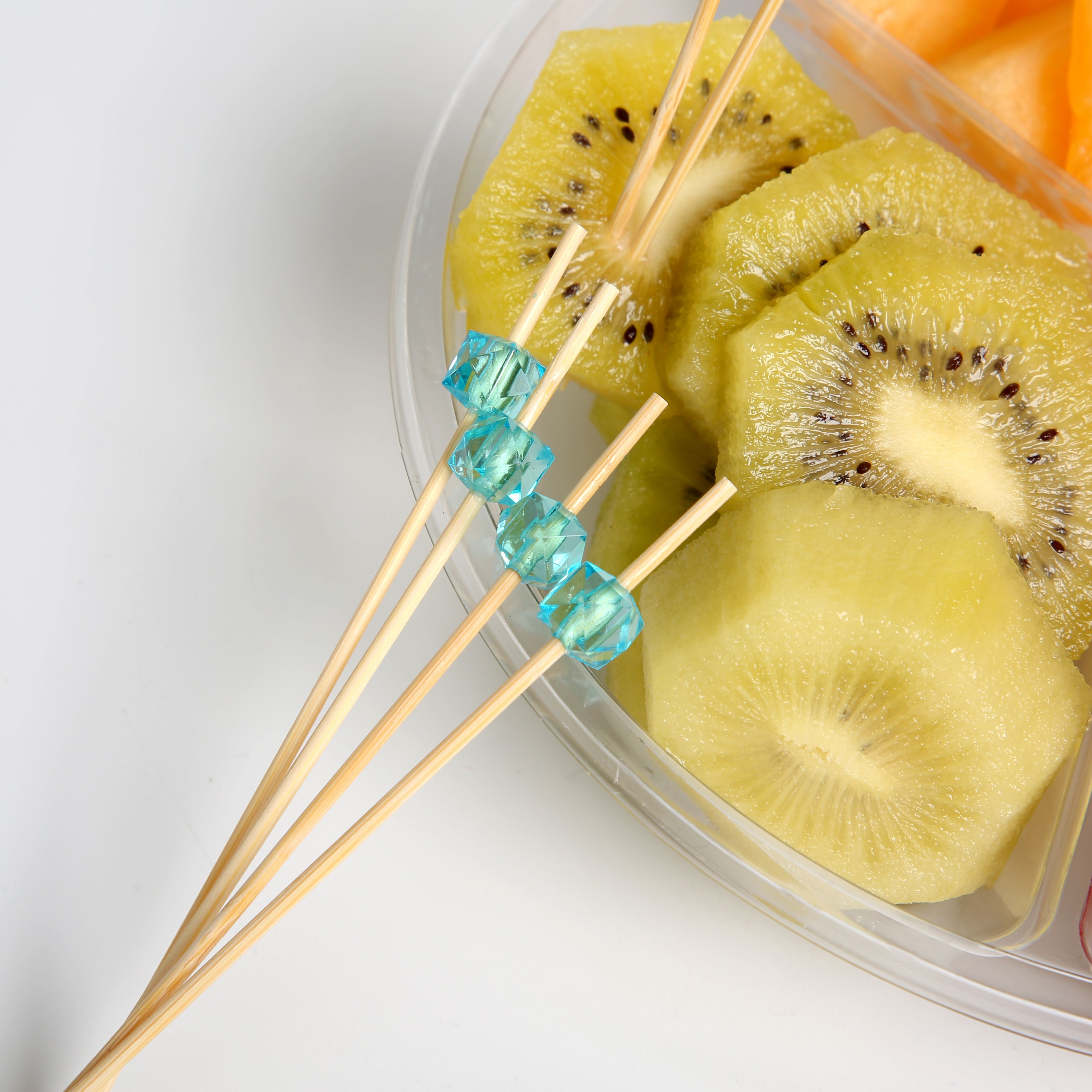 【 Jiehao Bamboo and Wood 】 Blue fruit picks, disposable artistic toothpicks, creative cake picks, practical sandwich picks, sugar-coated haws, creative gifts, kitchenware, kitchen tools Application Scenario