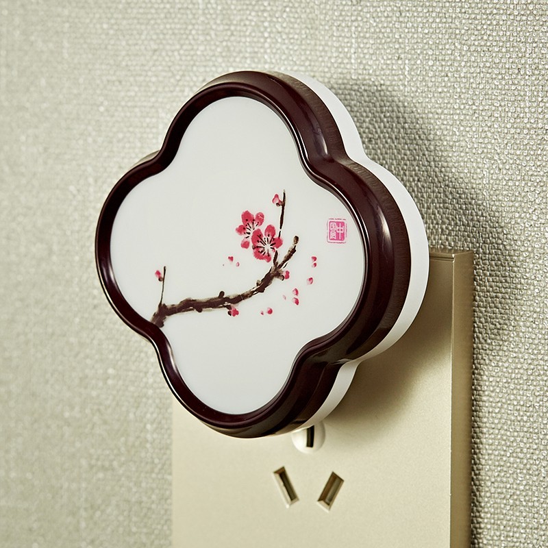 A night light in the shape of a plum blossom detail image 1
