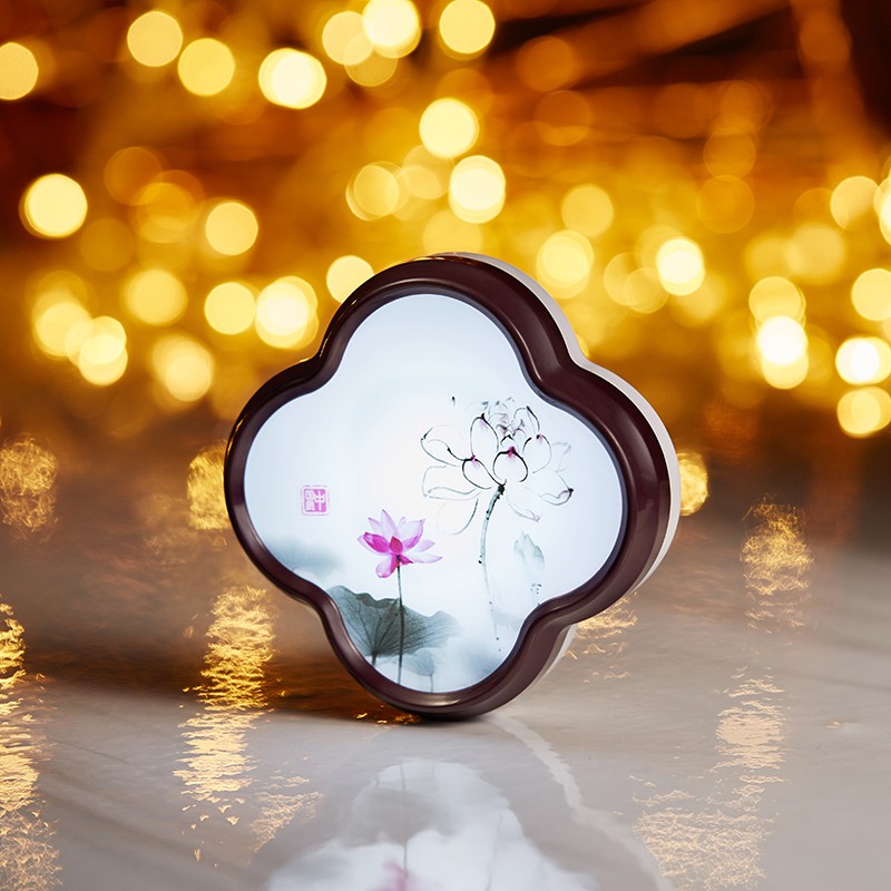 A lotus night light with a national trend style detail image 1