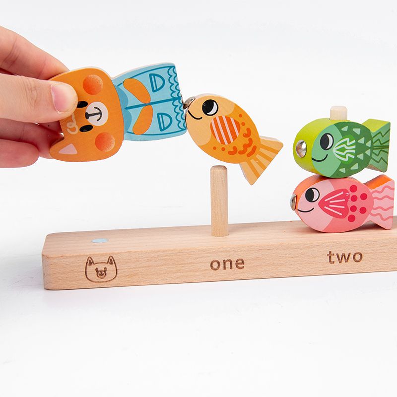 The wooden toy fishing tower is highly entertaining and colorful, which can exercise babies' hand-eye coordination, visual ability, logical thinking ability, and early education enlightenment training. It is a parent-child game Application Scenario