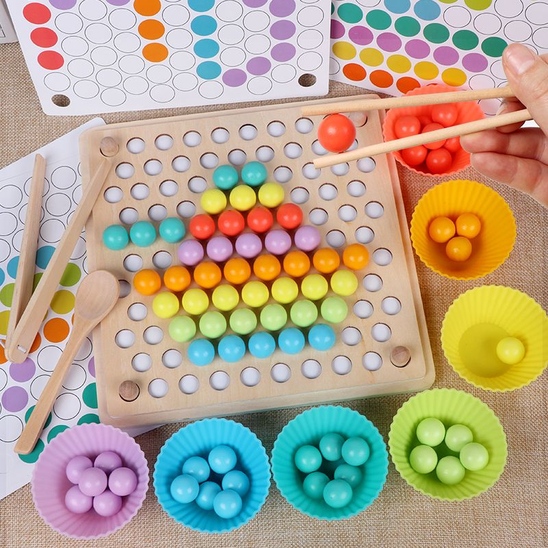 The wooden toy jigsaw puzzle game is highly entertaining and can exercise babies' hand-eye coordination, visual ability, logical thinking ability, and early education enlightenment training. It is a parent-child game Item Picture