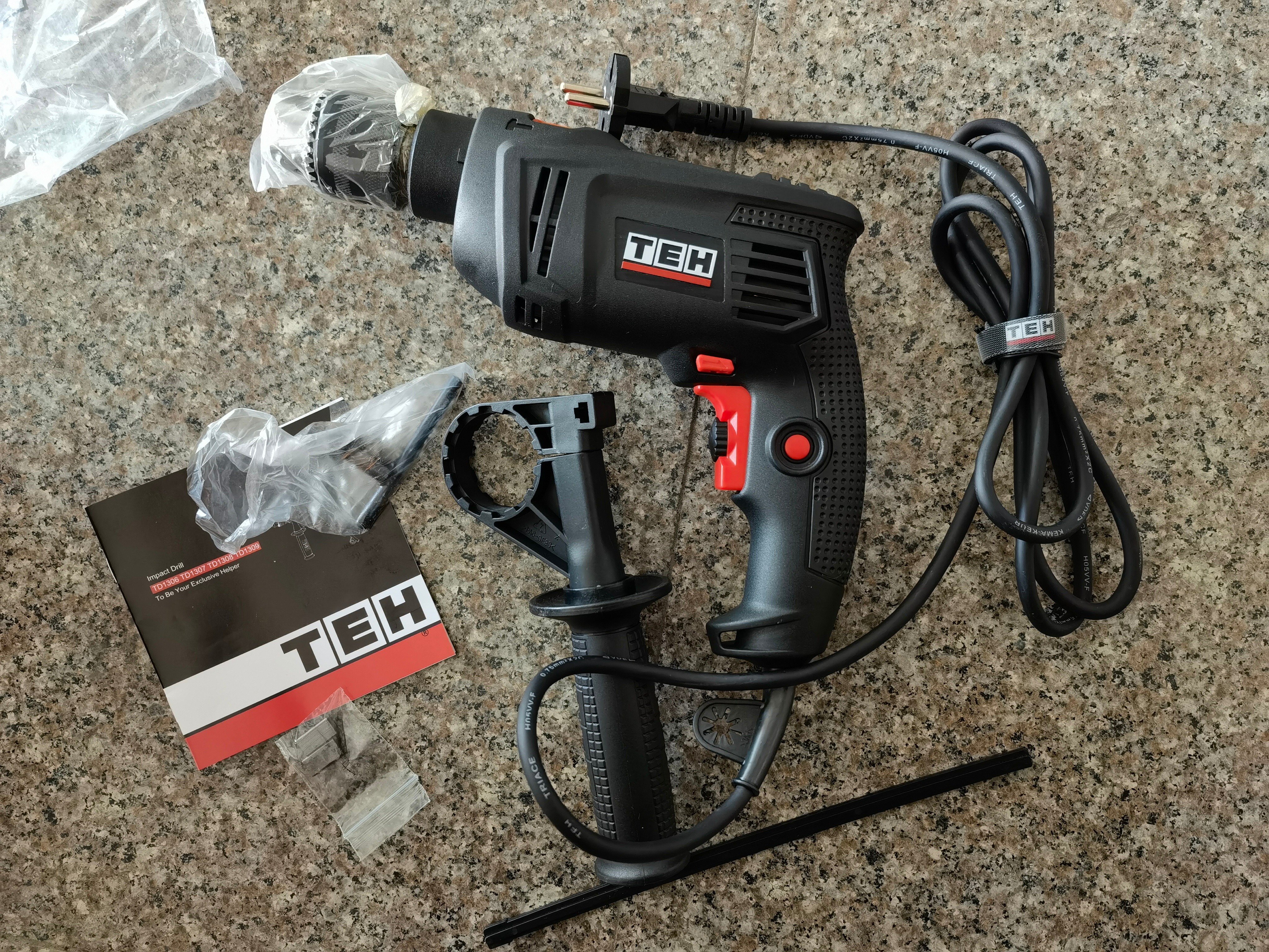Teh Td1307:710w,13Mm, Electric Drill, Drill full figure