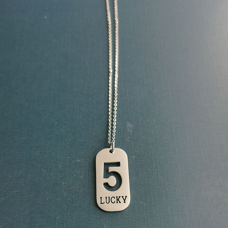 European and American streetwear and military brand trendy men's lucky number 5 men's necklace pendant metal tag to match clothes Application Scenario