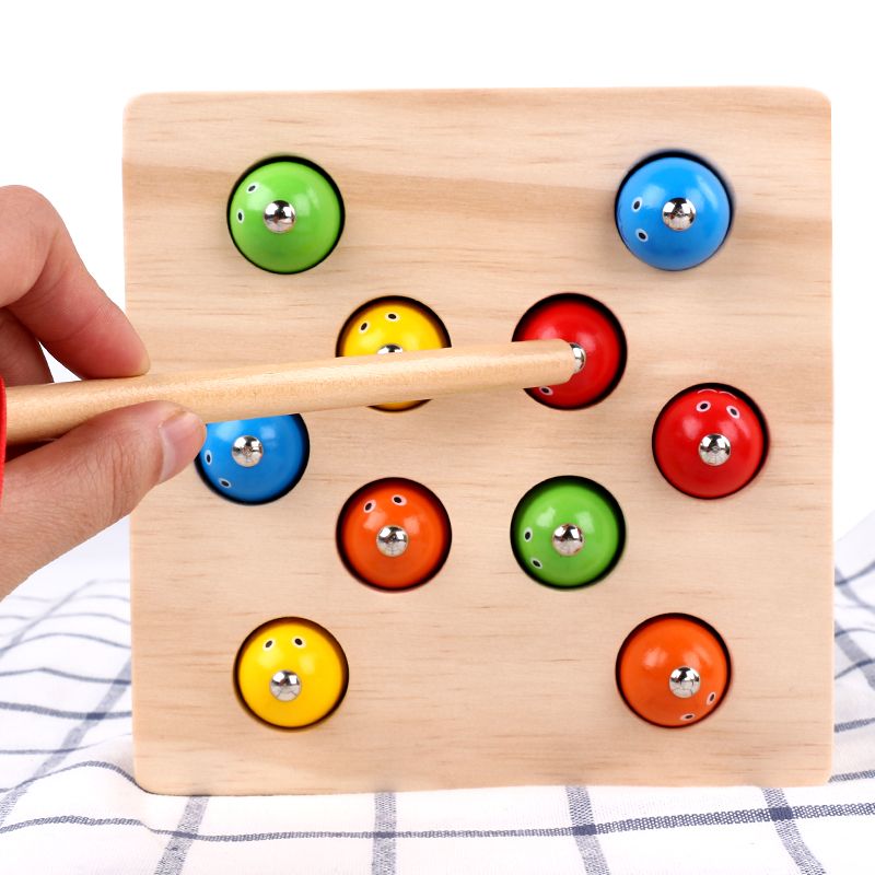 The wooden toy educational fishing game is highly entertaining, which can exercise babies' hand-eye coordination, visual ability, logical thinking ability, and early education enlightenment training. It is a parent-child game Application Scenario