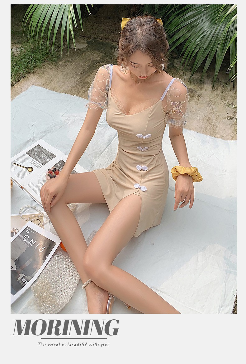 In 2021, The New Model Of Skinny And Conservative Students Bathing Hot Spring Seaside Summer One-Piece Swimsuit Woman Application Scenario