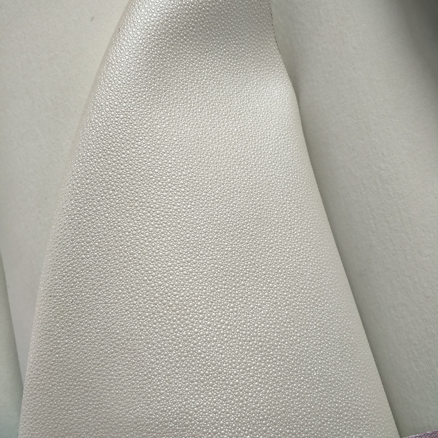 Pearl 002, beige white