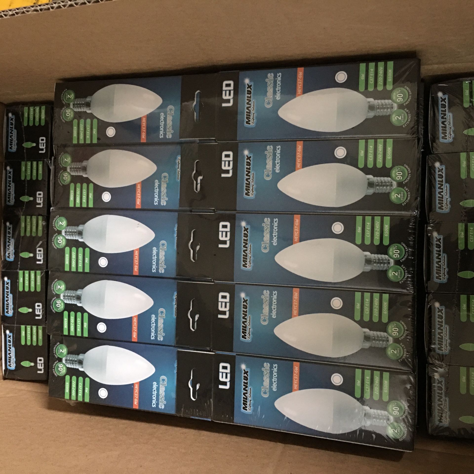 Ledl Candle Light 7W White Light 6500K E27 Screw High Light Energy Saving Bulb Application Scenario