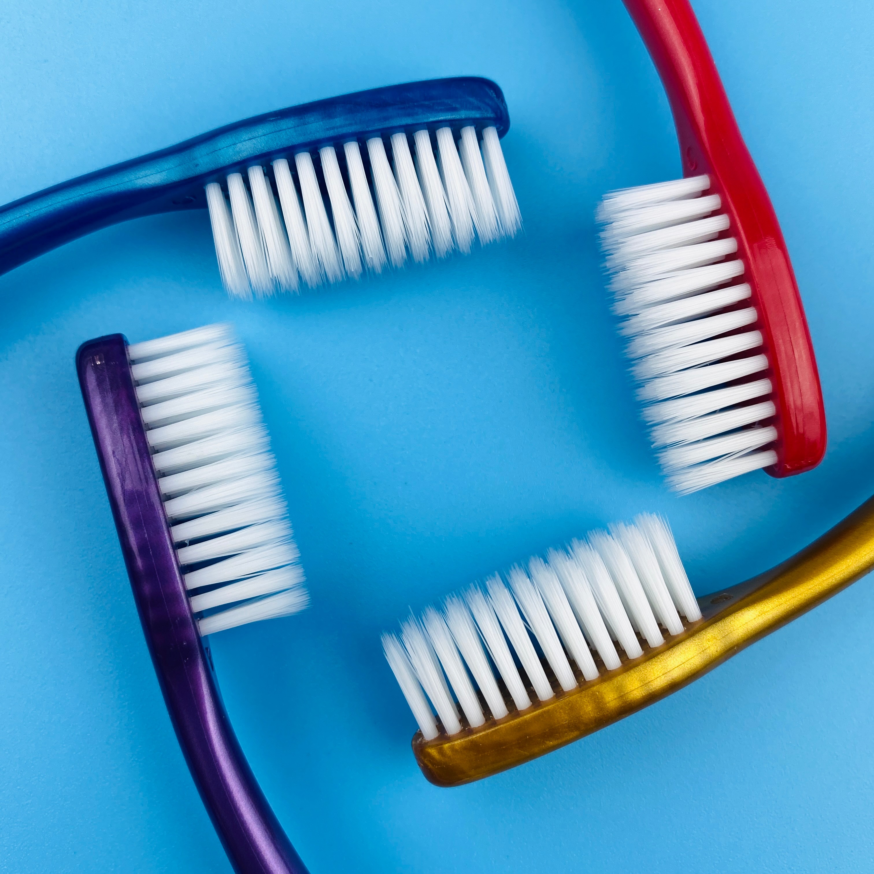 卡白982羽绒柔护成人软毛牙刷防滑软胶手柄牙刷批发详情6