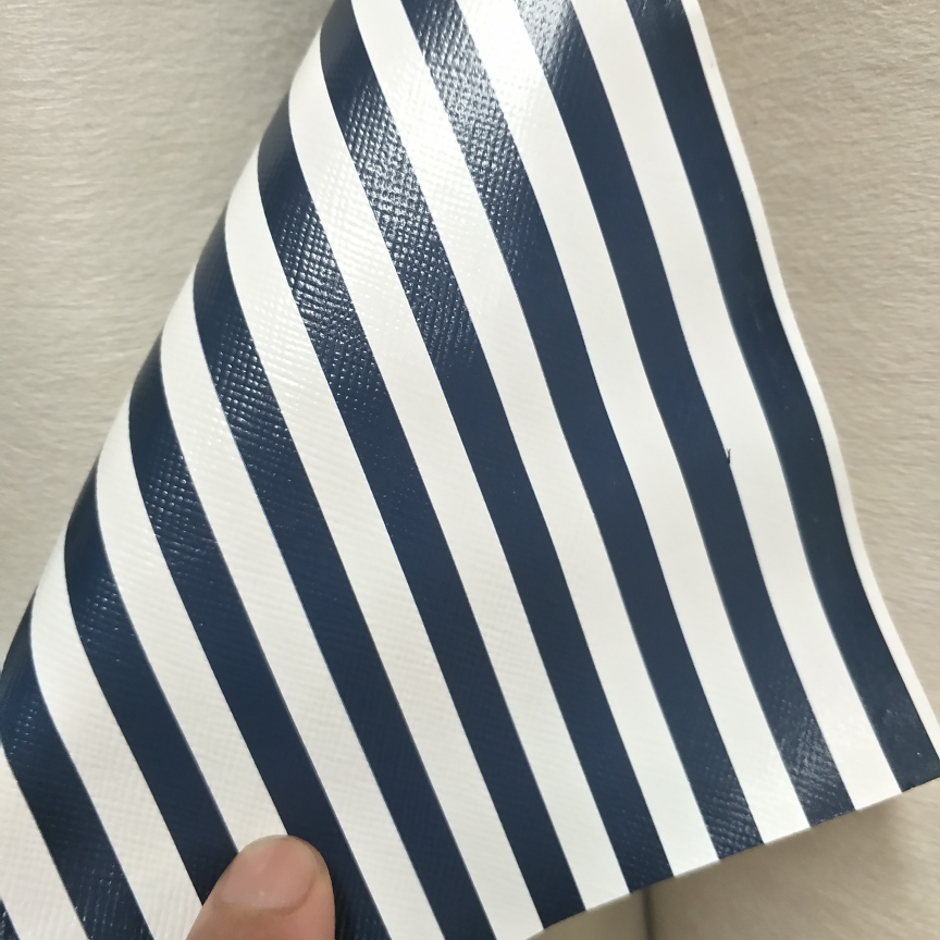 Striped print, blue on top