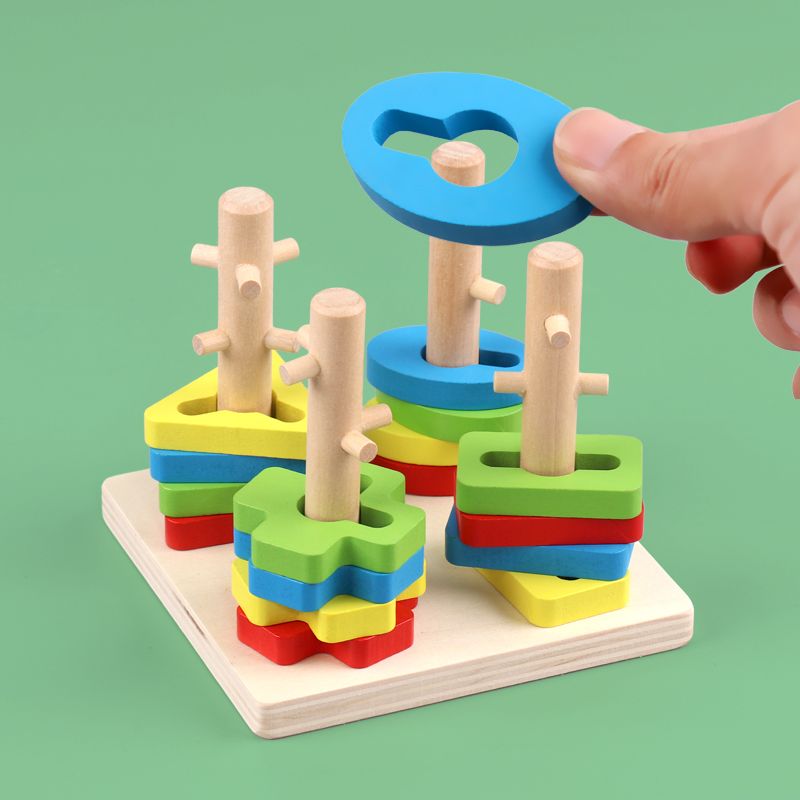 The wooden toy small mechanism column game is highly entertaining and colorful, which can exercise babies' hand-eye coordination, visual ability, logical thinking ability, and early education enlightenment training. It is a parent-child game details Picture