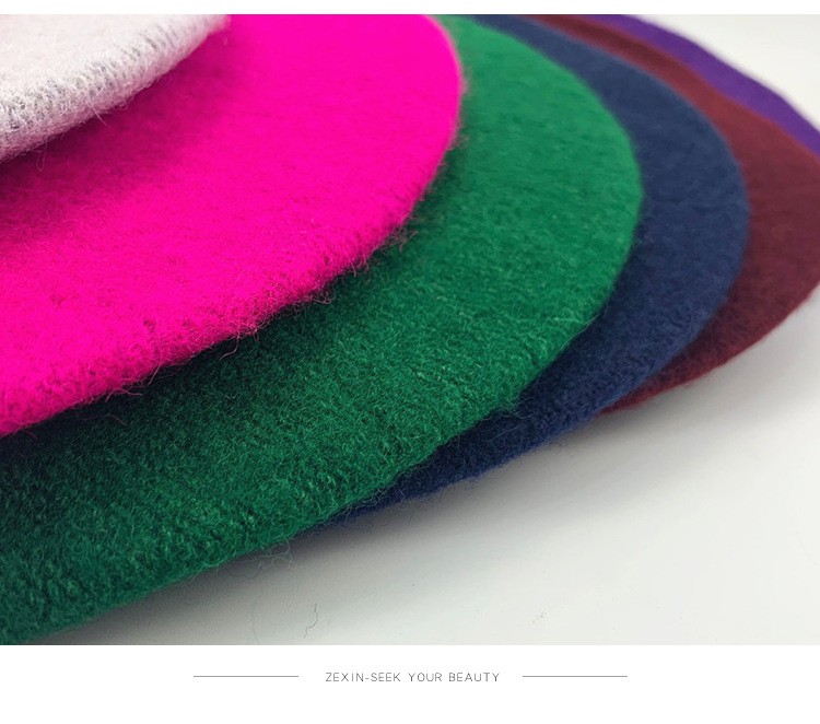 Soft-brimmed cartoon fisherman hats for children are in stock. Winter warm woolen Beret children's hats are cute and fashionable detail image 1