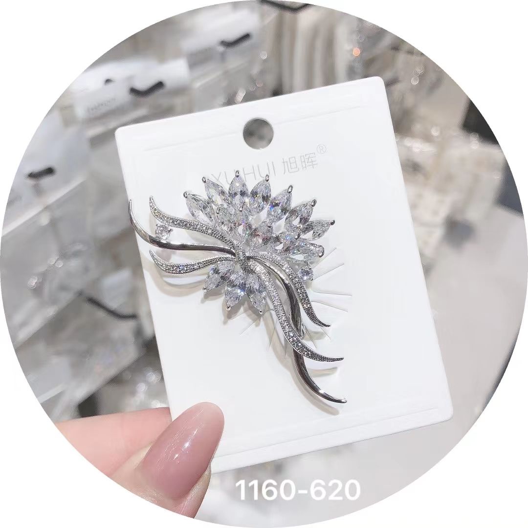Full zirconium brooch