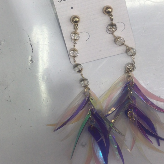 Fashion earrings Transparent diamond bead chain with colorful fine curved sequins Goddess style long stud earrings