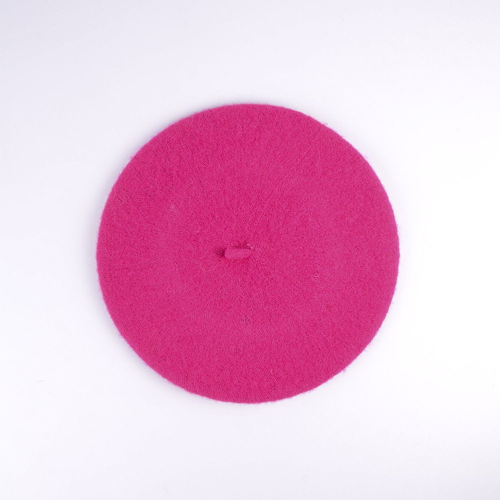 Soft-brimmed cartoon fisherman hats for children are in stock. Winter warm woolen Beret children's hats are cute and fashionable Item Picture