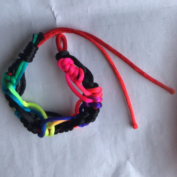 Colorful rope bracelet Dragon Boat Festival colorful rope hand woven to exorcise evil evil to protect peace seven color wide woven finished product 10