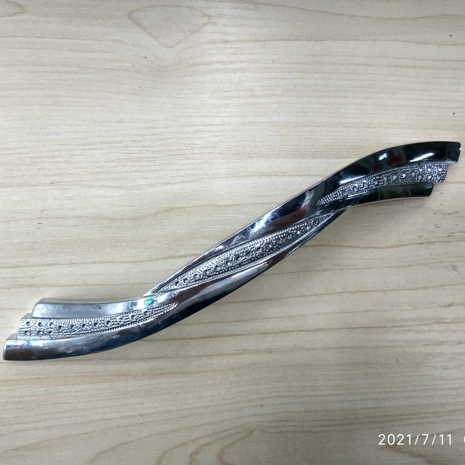Simple furniture handle with zinc alloy and false drill, 224MM