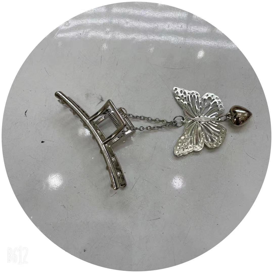 天意饰品 网红爆款 女士时尚高端8公分银色吊蝴蝶爪子   抓夹