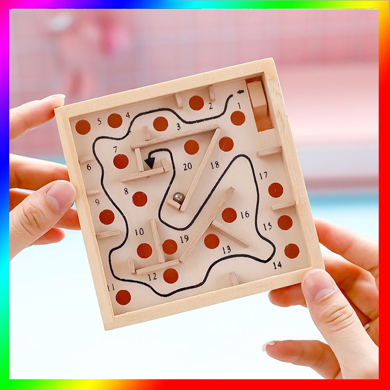 Wooden palm maze ball game, children's concentration, primary school students' intelligence, adult leisure balance toy manufacturer
