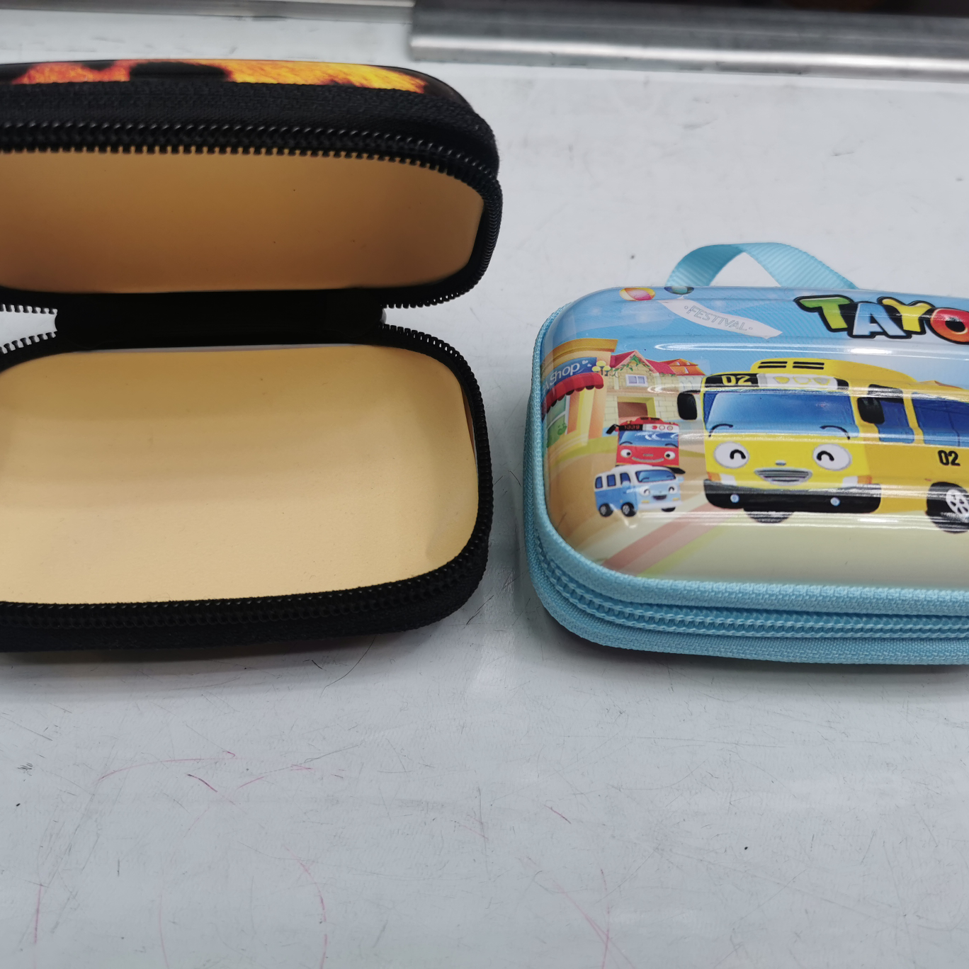 Small box lever bag 3