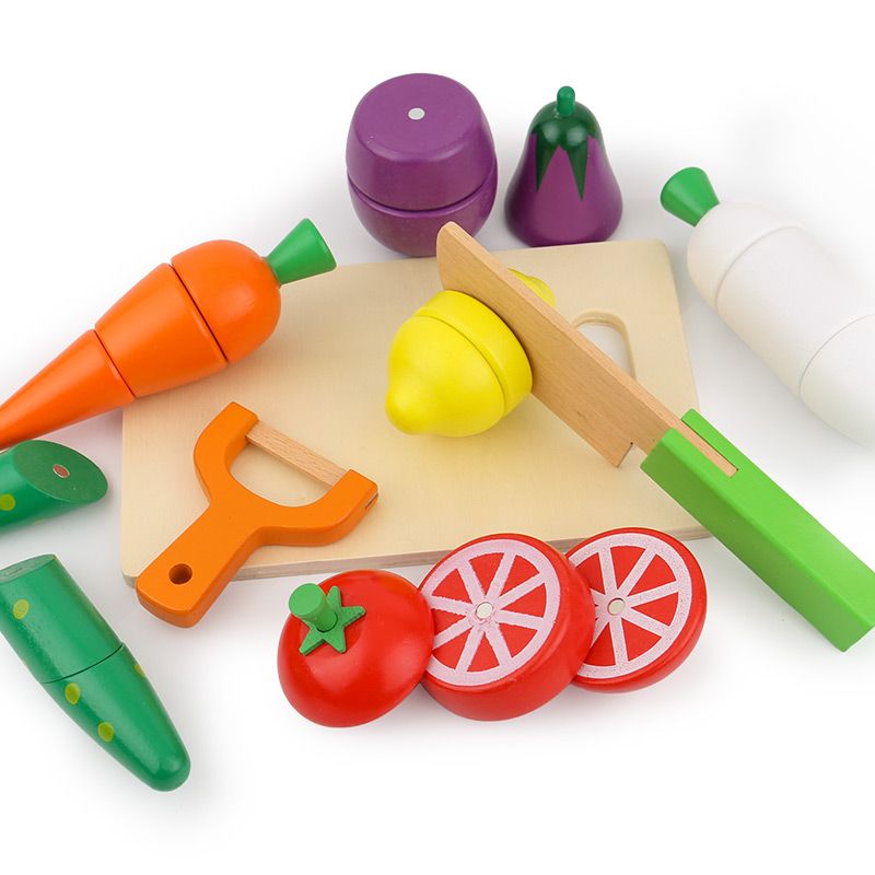 Wooden toys are highly entertaining and come in a variety of colors. They are educational games that cultivate hands-on skills and logical thinking abilities. They are also good for parent-child games. The wooden box vegetables are cut and looked at Specification image