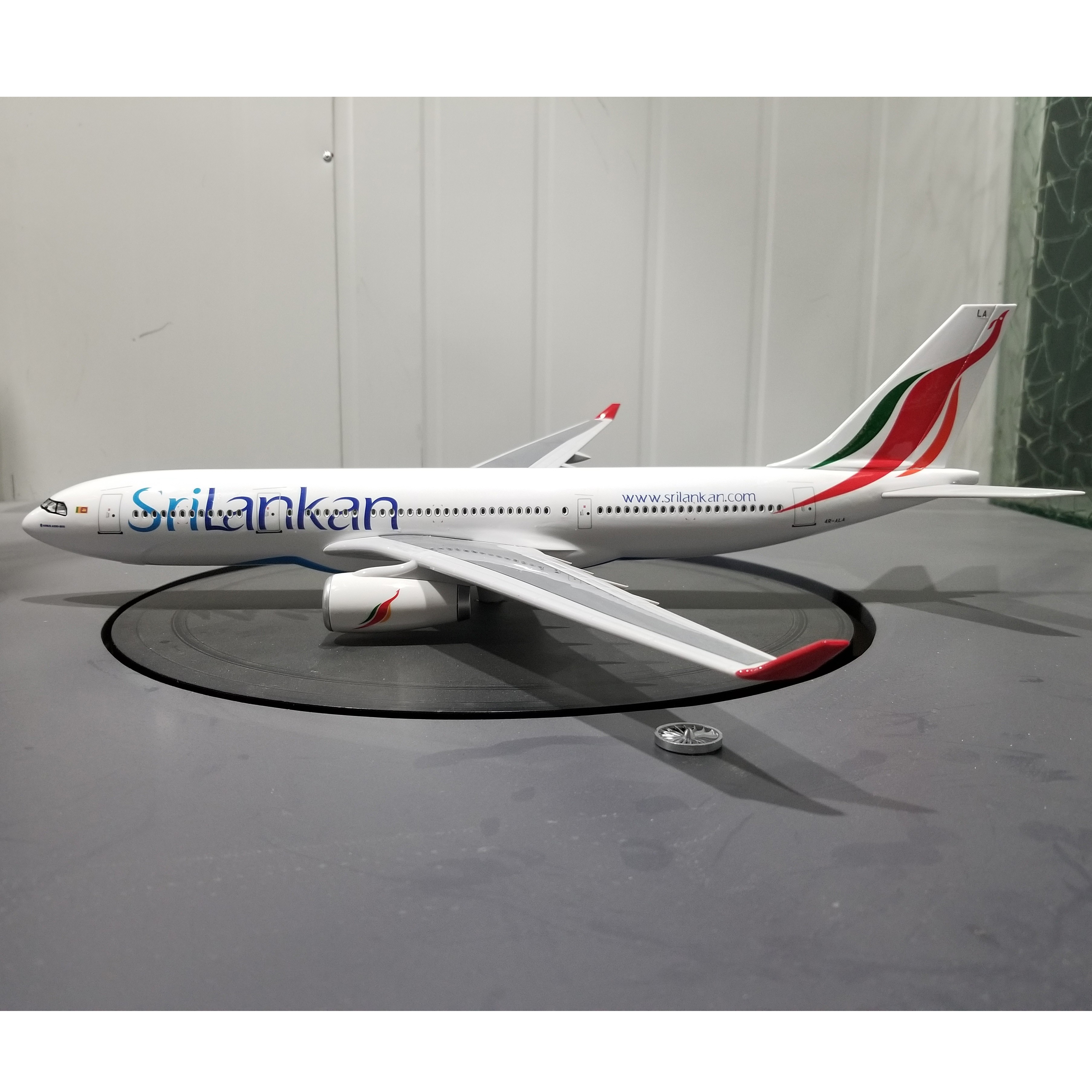 飞机模型（47cm斯里兰卡航空A330飞机模型）仿真飞机模型 ABS合成工程树脂飞机模型  航空 模型 合金模型详情4