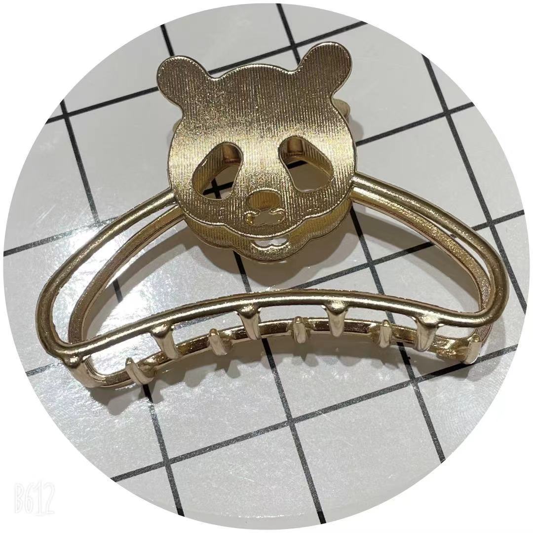 Tianyi Accessories' popular and trendy 8-centimeter alloy panda claw gripper for women