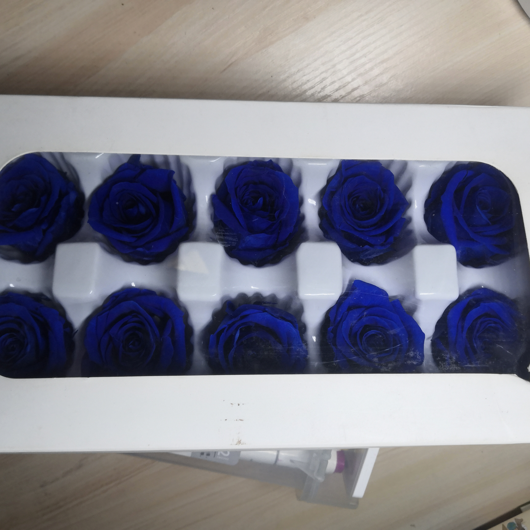 宝蓝色玫瑰永生花