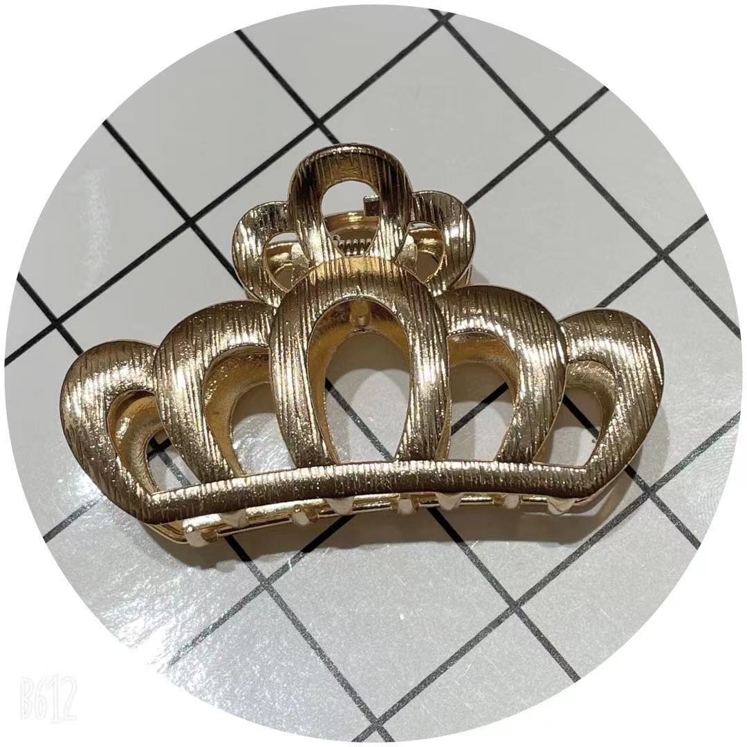 Tianyi jewelry network red explosion women's fashion high-end 8 cm alloy claw clamp
