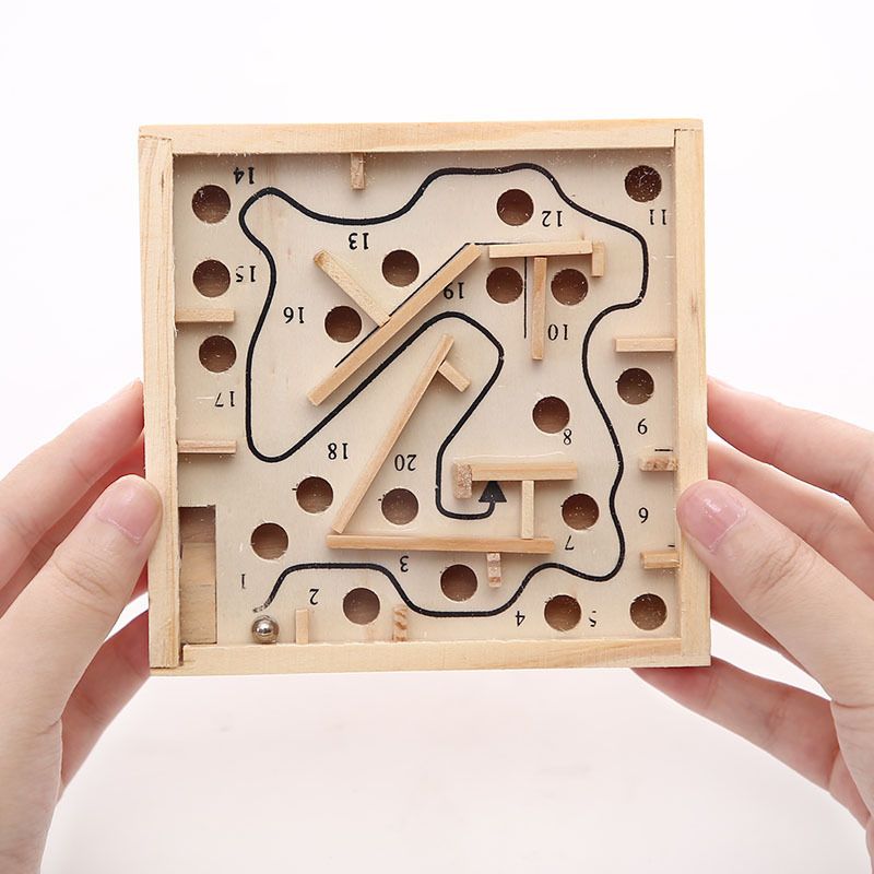 Wooden palm maze ball game, children's concentration, primary school students' intelligence, adult leisure balance toy manufacturer details Picture