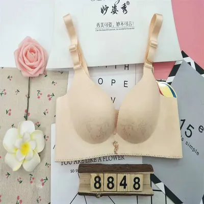 New Fashion Soft Underwear Women's Comfortable No Underwire Anti-Sag Women's Bra 51