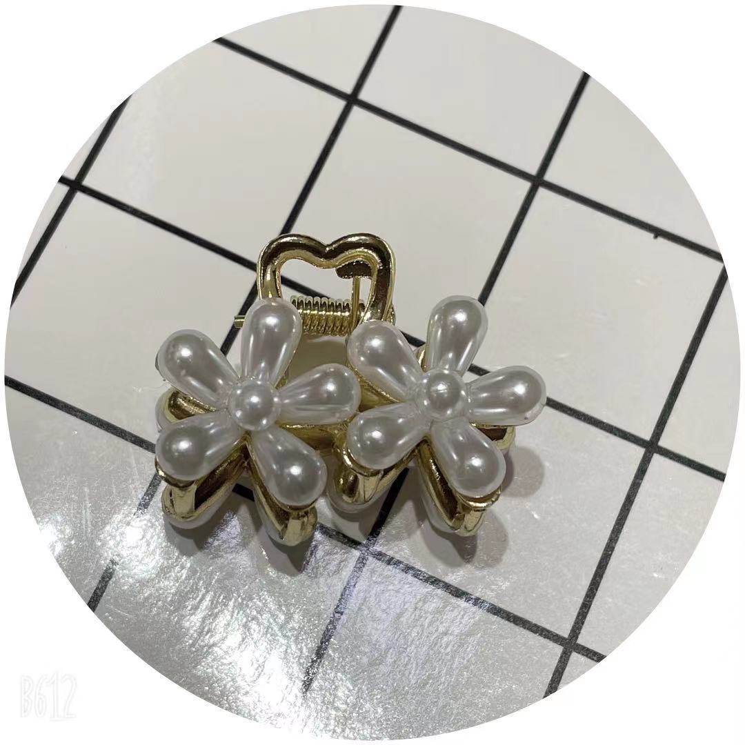 天意饰品 网红爆款 女士时尚高端小菊花小爪子  抓夹