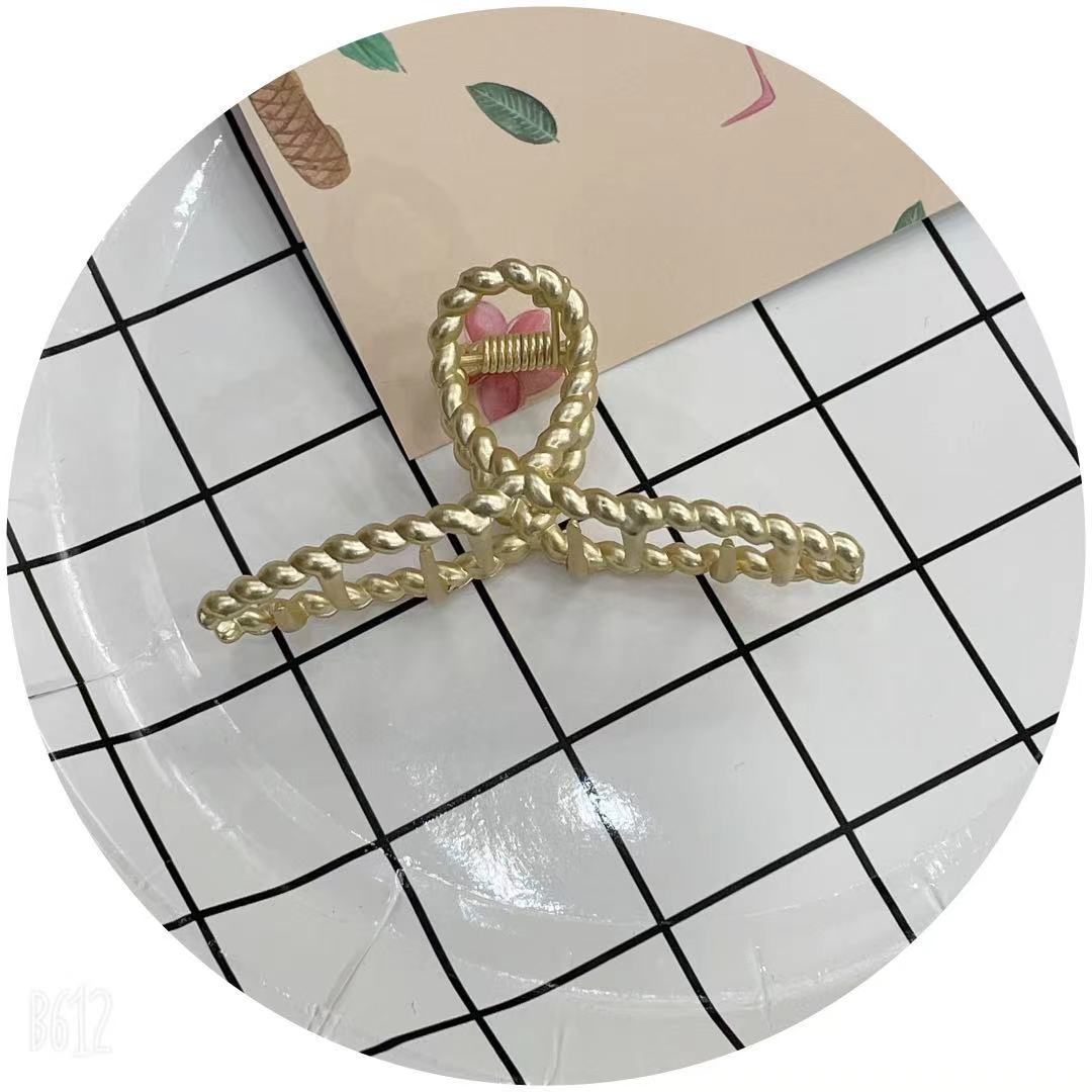 天意饰品 网红爆款 女士时尚高端8公分合金麻花爪子