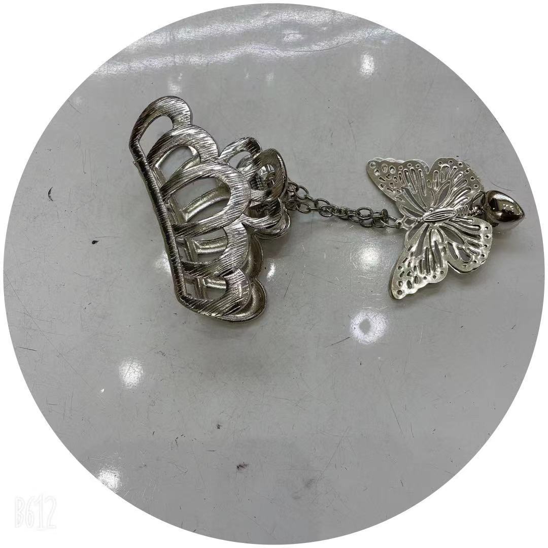 Tianyi jewelry network red women fashion high-end 8 cm hanging butterfly claw clamp thumbnail