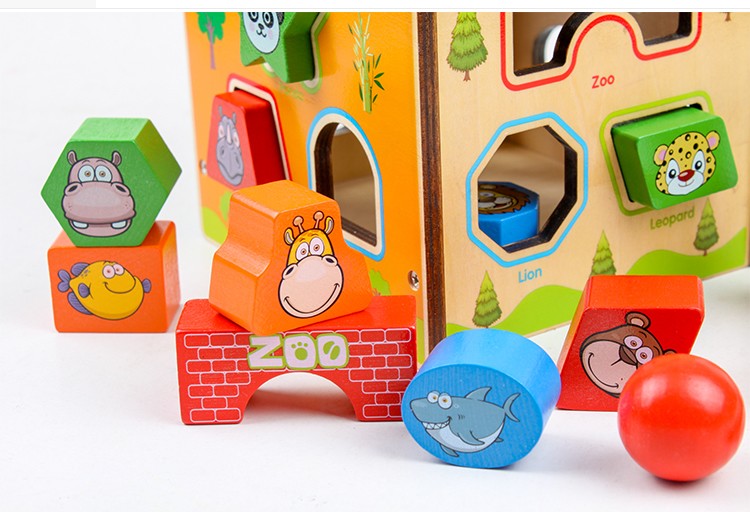 The wooden toy educational multi-functional animal-shaped intelligence box is a smart early education cognitive game with strong fun and rich colors. It can practice logical thinking and improve hand-eye coordination. It is a parent-child game detail image 4