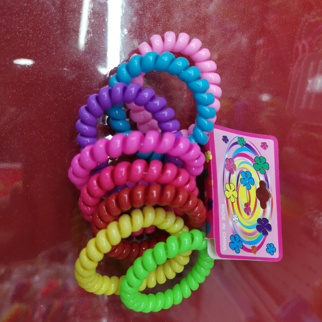 Solid color of the 4 wristbands