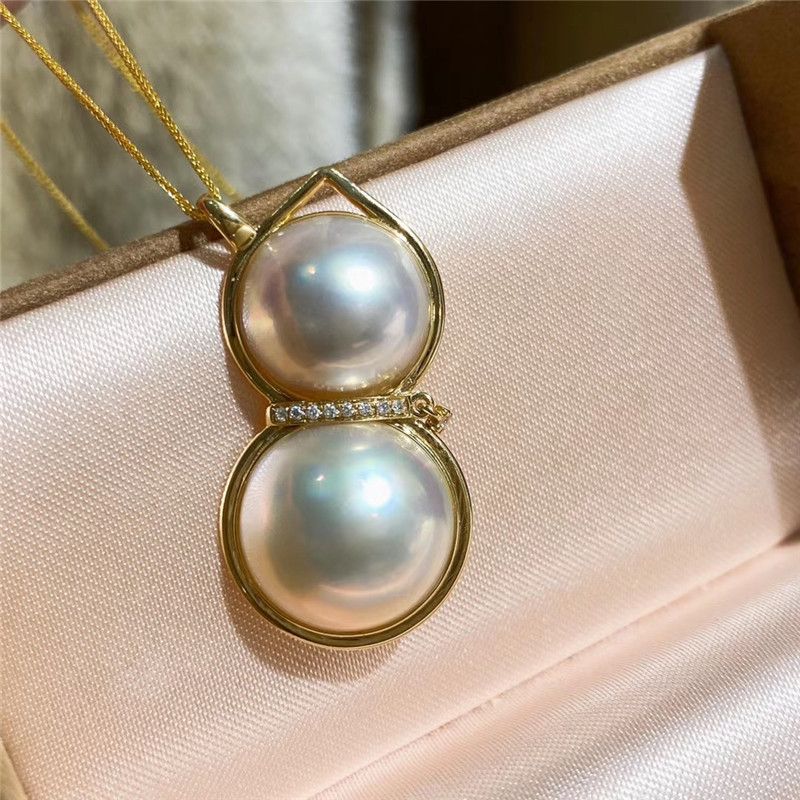 Imported Seawater Mabei Set 18K Gold Diamond 💎 Necklace Light Luxury Elegant Application Scenario