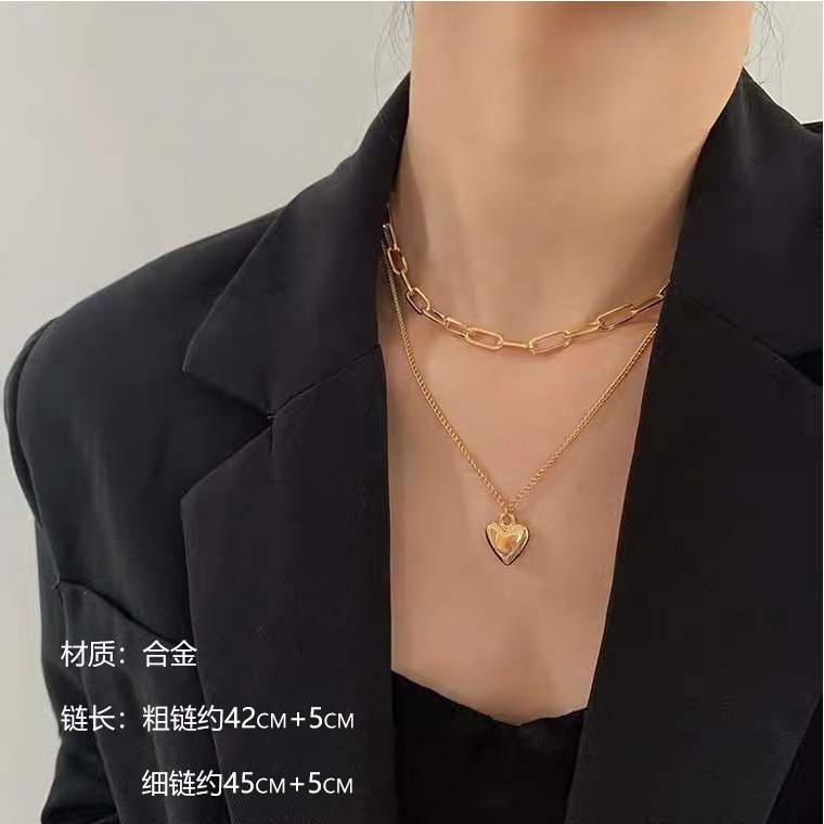 European and American retro hip-hop sweater chain heart-shaped letter necklace for women on Instagram, simple, fashionable and individual collarbone necklace accessory 68702 Application Scenario