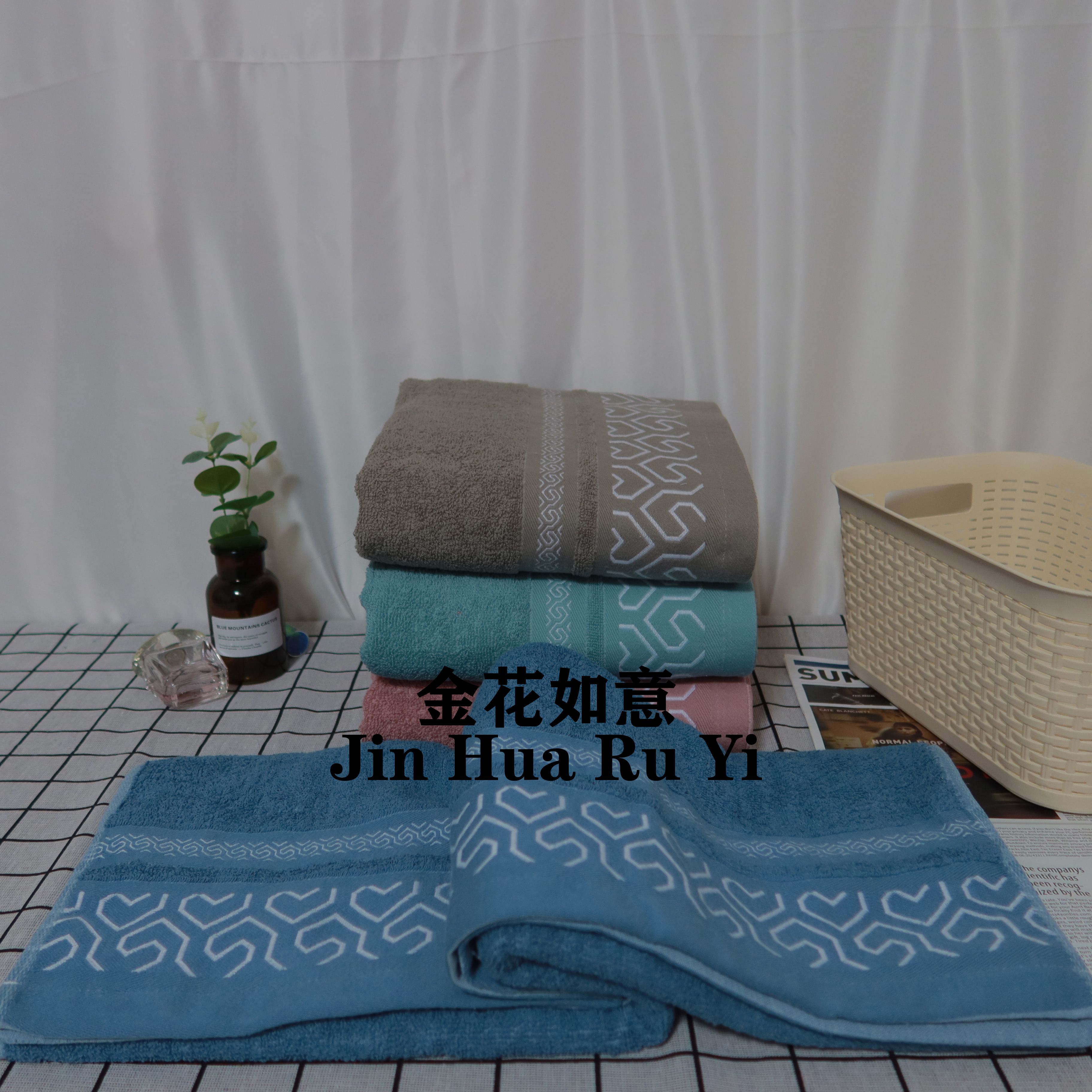 Maze-style face wash and bath household bath towels, pure cotton, absorbent and non-fading, soft for both men and women, couple bath towels, bath towels in mixed colors wholesale details Picture